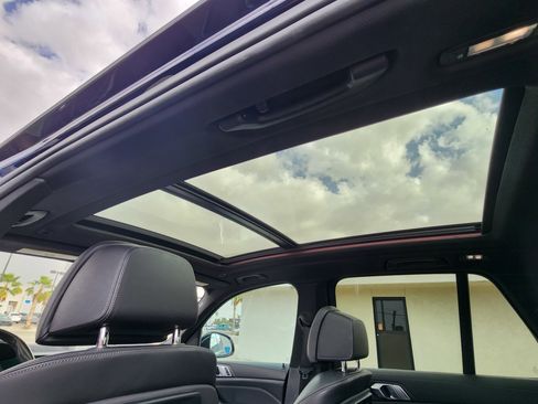 Used 2019 BMW X5 xDrive40i w/ Premium Package 2 AWD/4WD image 14