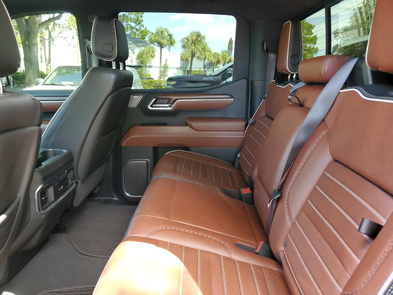 Used 2025 GMC Sierra 1500 Denali Ultimate AWD/4WD image 11