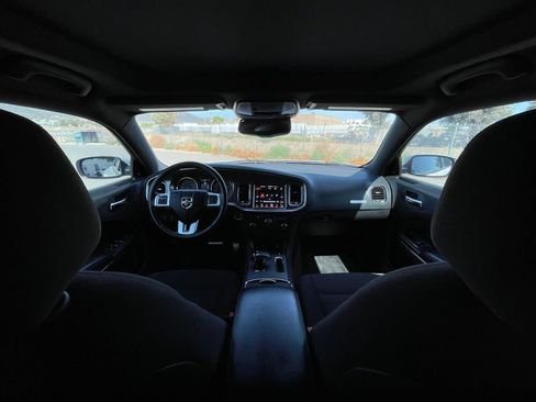 Used 2012 Dodge Charger SXT RWD image 11