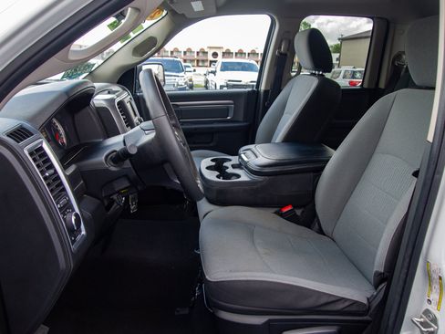 Used 2024 RAM 1500 Classic SLT AWD/4WD image 13