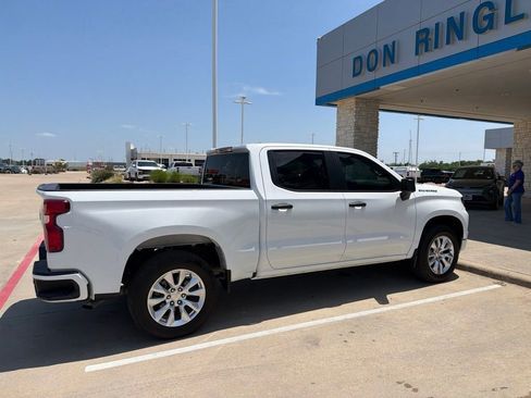 Used 2026 Chevrolet Silverado 1500 Custom RWD image 2
