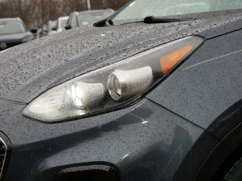 Certified 2020 Kia Sportage LX image 16