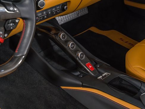 Used 2021 Ferrari 812 GTS RWD image 29