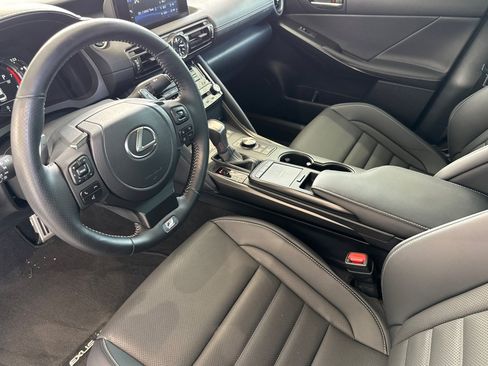 Used 2025 Lexus IS 350 F Sport RWD image 11