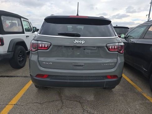 Used 2024 Jeep Compass Limited AWD/4WD image 16