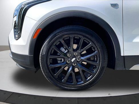 Used 2023 Cadillac XT4 Premium Luxury w/ LPO, Onyx Lite Package AWD/4WD image 33
