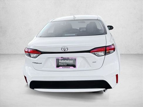 Used 2023 Toyota Corolla LE image 5
