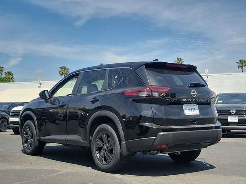 New 2026 Nissan Rogue SV FWD image 2