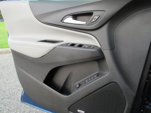 Used 2019 Chevrolet Equinox Premier FWD image 20