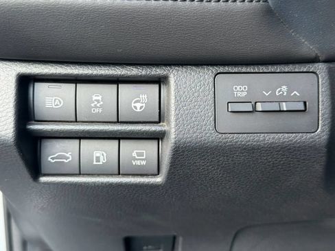 Used 2021 Toyota Avalon Limited w/ Advanced Safety Package FWD image 28