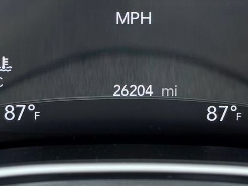 Used 2025 Chrysler Pacifica Limited FWD image 40
