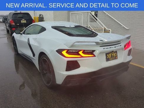 Used 2023 Chevrolet Corvette Stingray w/ Z51 Performance Package image 4
