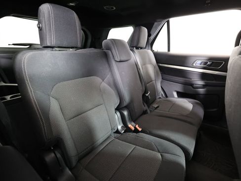 Used 2018 Ford Explorer XLT w/ Class II Trailer Tow Package AWD/4WD image 20