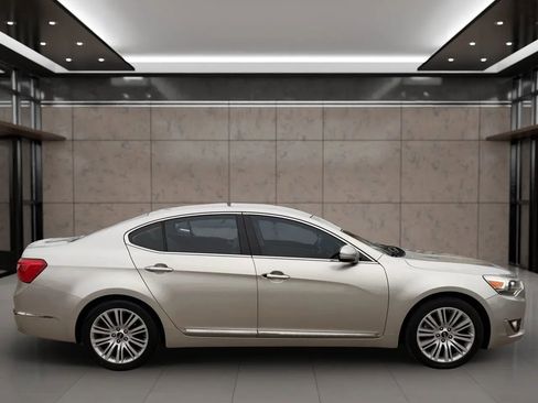 Used 2014 Kia Cadenza Premium image 15