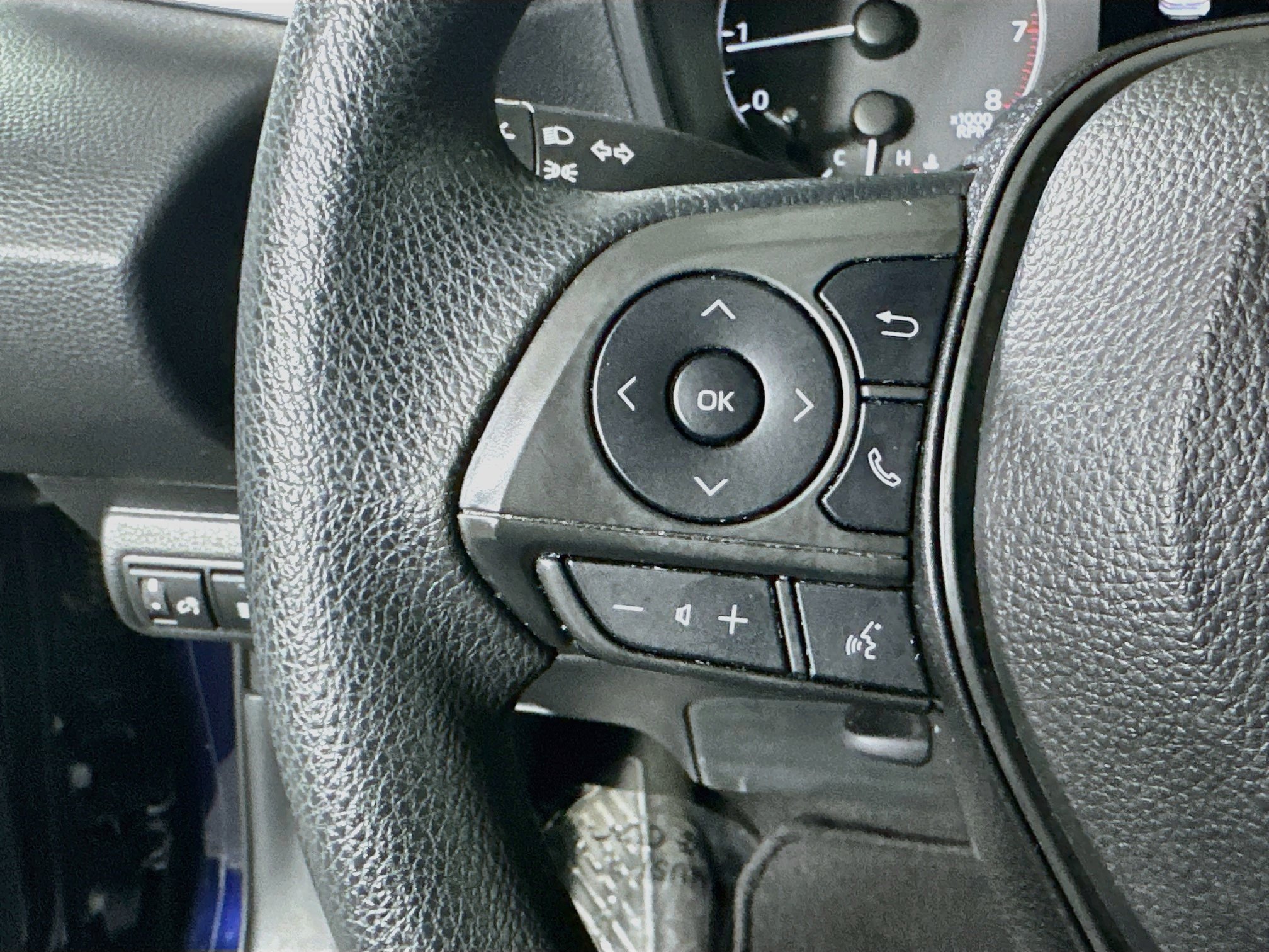 Used 2023 Toyota Corolla LE FWD image 16