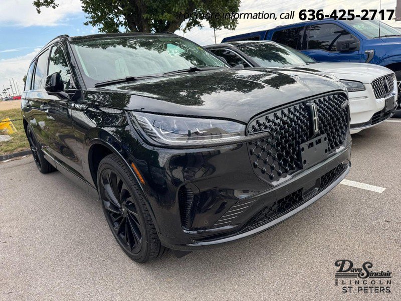 Used 2025 Lincoln Aviator Reserve w/ Equipment Group 201A AWD/4WD image 1
