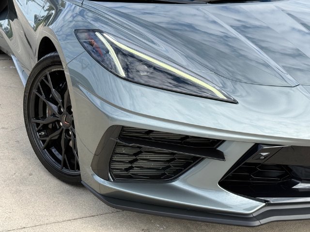 Used 2023 Chevrolet Corvette Stingray Preferred Cpe w/ Z51 Performance Package RWD image 5