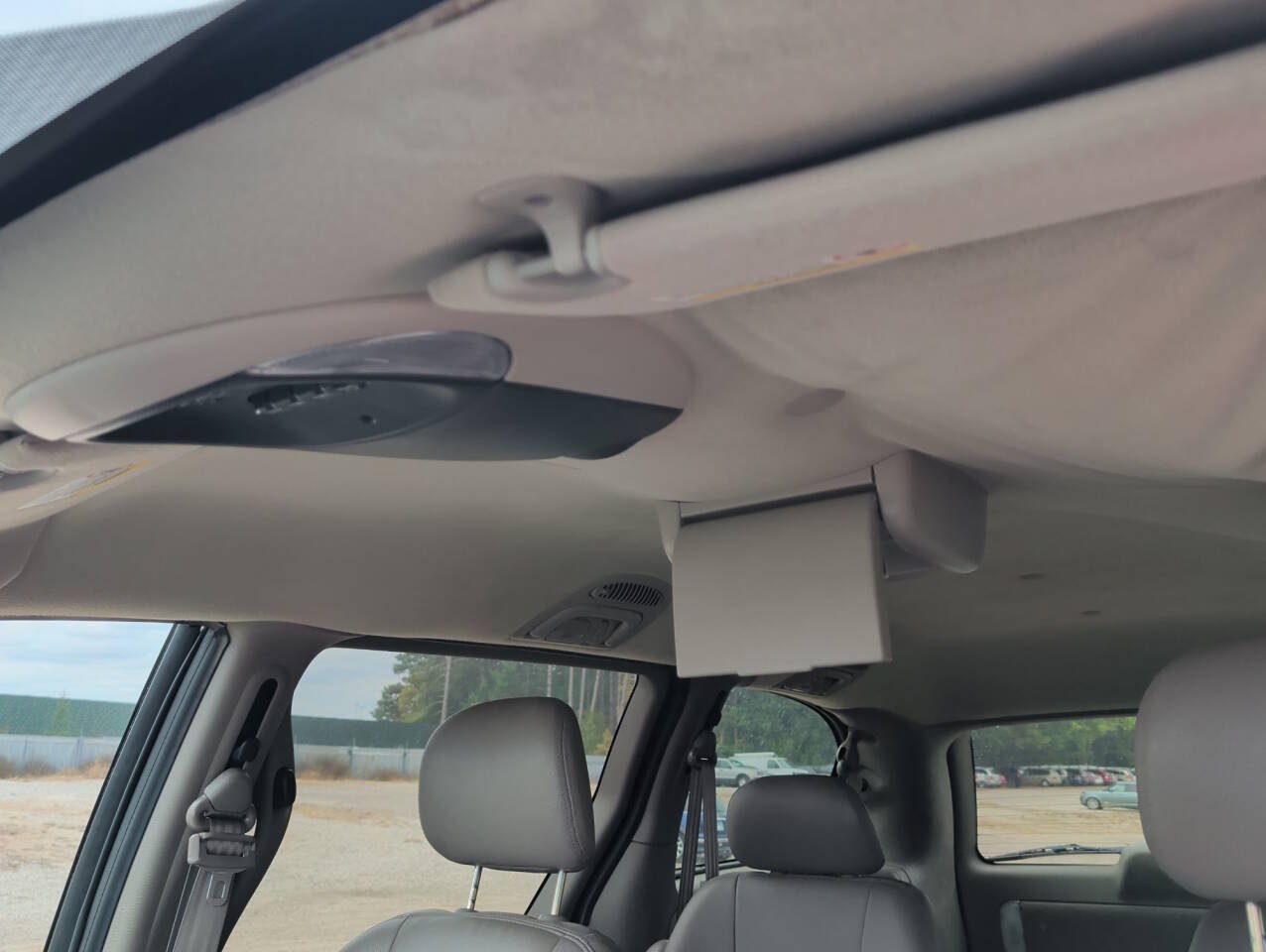 Used 2003 Chrysler Town & Country LXi FWD image 33