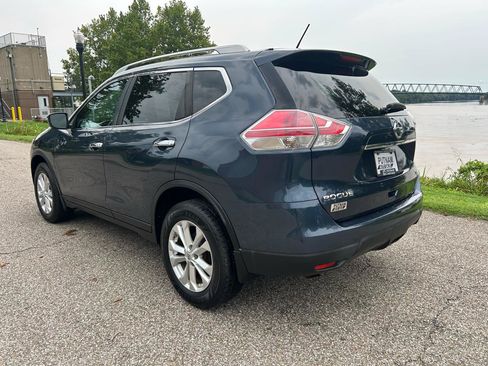 Used 2015 Nissan Rogue SV AWD/4WD image 3
