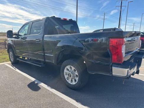 Used 2022 Ford F250 XL w/ STX Appearance Package image 4