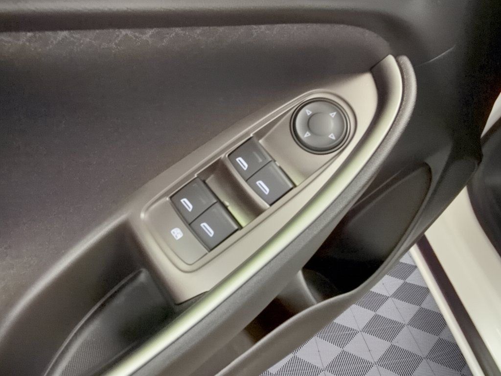 Used 2022 Chevrolet Malibu RS FWD image 15