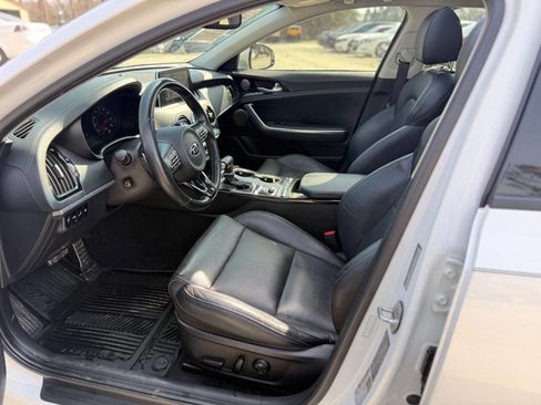 Used 2018 Kia Stinger Premium image 18