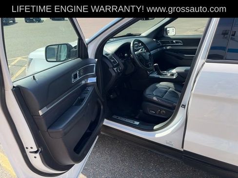 Used 2018 Ford Explorer Sport w/ Equipment Group 401A AWD/4WD image 16