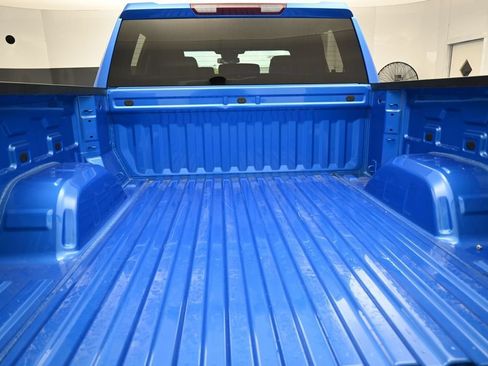 Used 2025 Chevrolet Silverado 1500 Custom w/ Turbomax Blackout Package AWD/4WD image 32