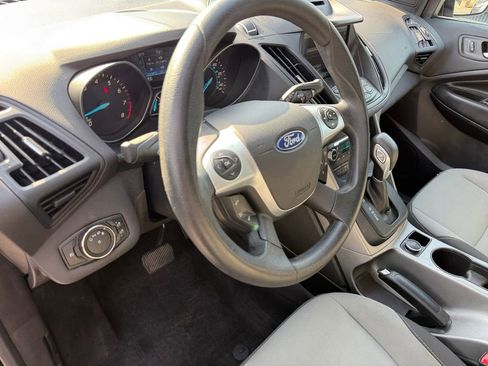Used 2014 Ford Escape SE w/ Equipment Group 201A FWD image 28