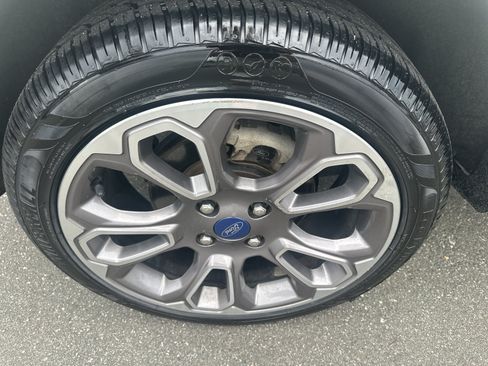 Used 2020 Ford EcoSport Titanium AWD/4WD image 29