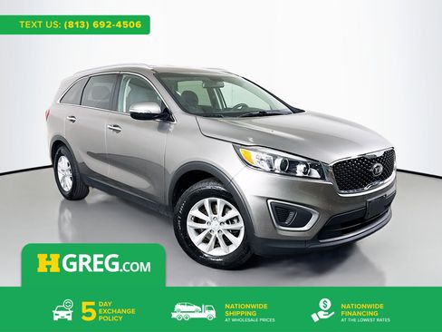 Used 2018 Kia Sorento LX image 1