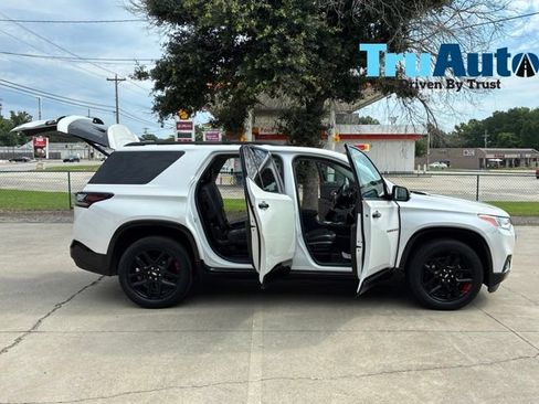 Used 2019 Chevrolet Traverse Premier w/ Redline Edition AWD/4WD image 15