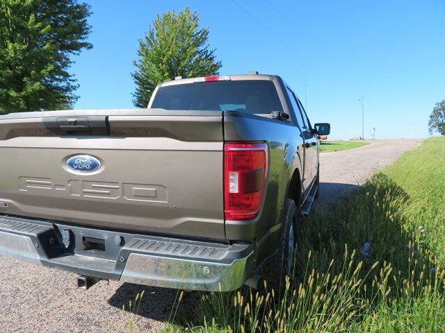 Used 2021 Ford F150 XLT w/ Equipment Group 301A Mid AWD/4WD image 6