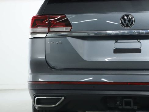 Certified 2023 Volkswagen Atlas SE image 45