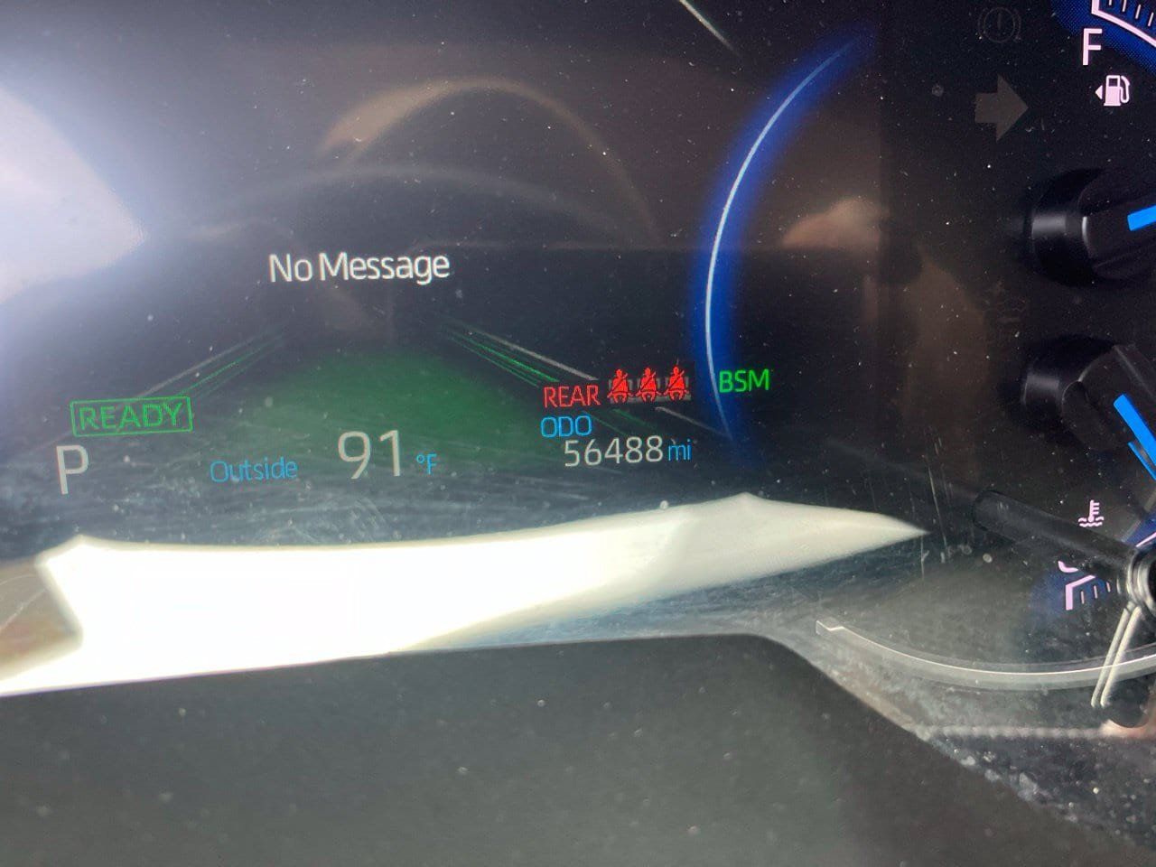 Used 2025 Toyota RAV4 XLE AWD/4WD image 9