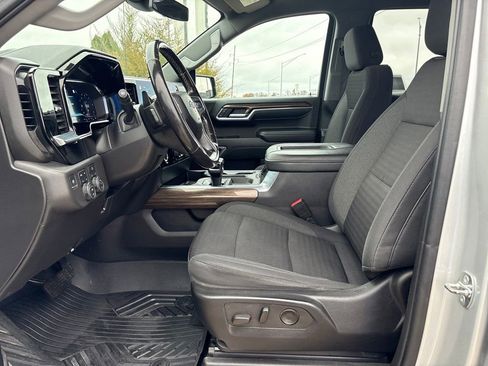 Used 2022 Chevrolet Silverado 1500 RST w/ Z71 Off-Road Package image 12