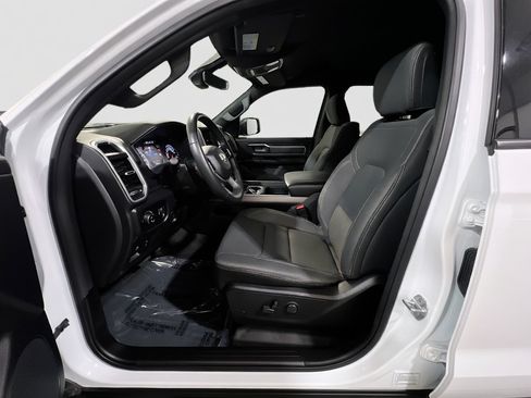 Used 2022 RAM 1500 Big Horn AWD/4WD image 14