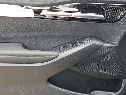 New 2025 Kia Seltos EX image 10