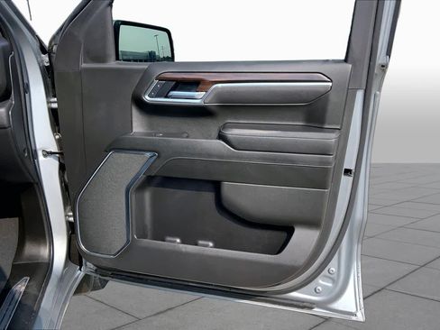 Used 2025 GMC Sierra 1500 SLT RWD image 22