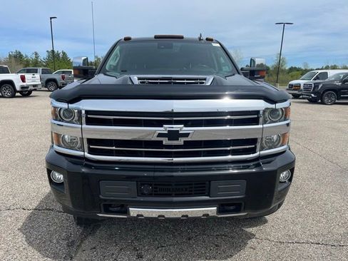 Used 2018 Chevrolet Silverado 2500 High Country w/ Duramax Plus Package AWD/4WD image 10