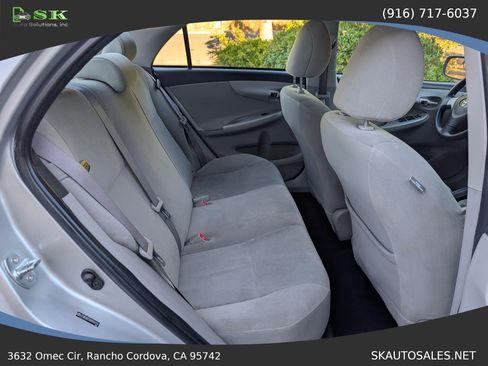 Used 2011 Toyota Corolla LE FWD image 27