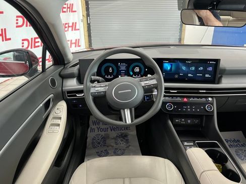Used 2025 Hyundai Sonata SEL AWD/4WD image 30