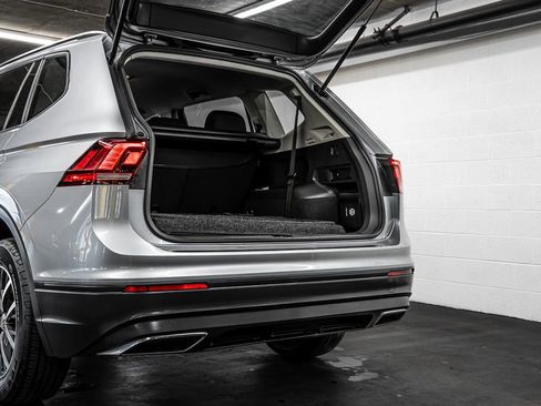 Used 2021 Volkswagen Tiguan S image 17