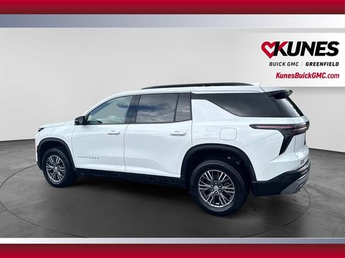 Used 2024 Chevrolet Traverse LT AWD/4WD image 13