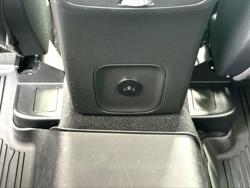 Used 2024 Ford Escape ST-Line w/ Tech Pack #1 FWD image 25