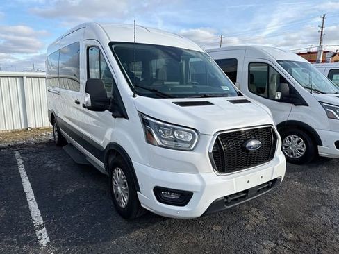 Used 2023 Ford Transit 350 XLT RWD image 4