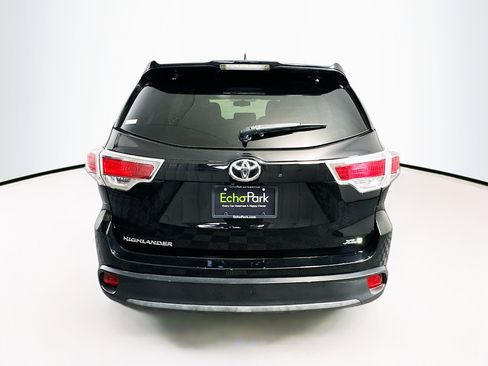 Used 2016 Toyota Highlander XLE image 7