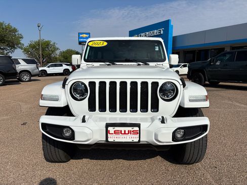 Used 2023 Jeep Wrangler Unlimited Sahara AWD/4WD image 3