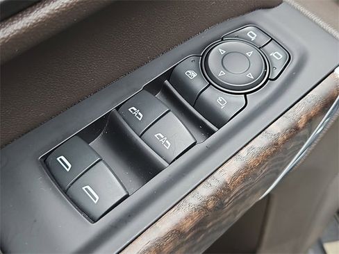 Used 2019 GMC Sierra 1500 Denali w/ Technology Package image 17