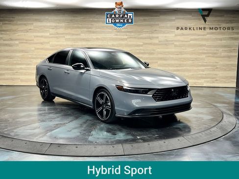 Used 2025 Honda Accord Sport image 1